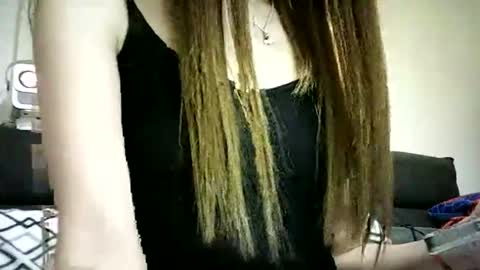 dayenelis online show from January 2026 06:02:02 PM