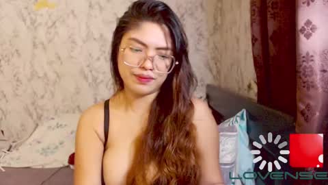 daze2love online show from January 2025 06:47:02 AM