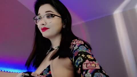 Natsumi online show from October 2025 04:56:01 AM