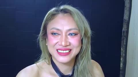 stephaniechim online show from April 2026 04:35:01 PM