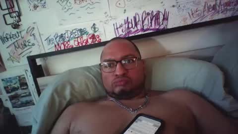 dbeamon92 online show from April 2026 01:41:01 PM