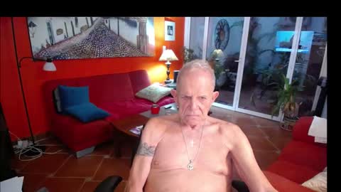 Snapshot of ddaldd chatting on November 2025 01:13:02 PM NOLADon online show from November 2025 01:13:02 PM