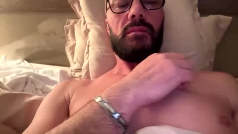 ddark1979 online show from February 2026 10:19:01 PM