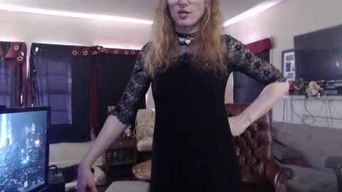 Sophie Warren online show from February 2026 07:29:01 PM