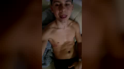Snapshot of deam_broowm chatting on May 2026 01:00:02 AM Andres online show from May 2026 01:00:02 AM