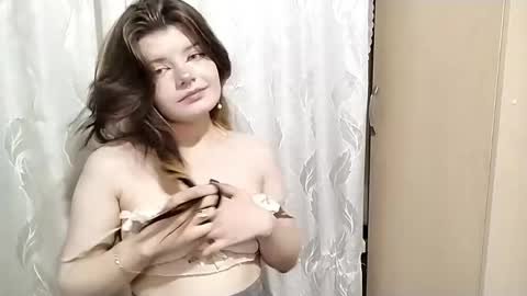 Camille online show from April 2026 06:10:01 PM