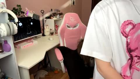 Maggie online show from April 2026 02:27:02 AM