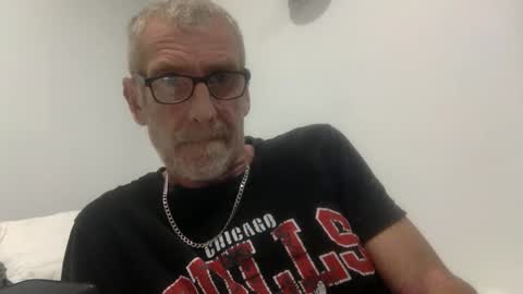 deanofflove221000 online show from September 2025 11:32:02 AM