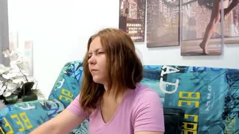 Snapshot of dear_hollyy chatting on June 2026 01:06:01 AM Holly online show from June 2026 01:06:01 AM