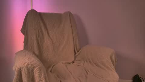 Moa . online show from April 2026 07:07:02 PM