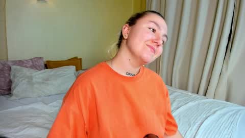 Debbie Mon Tue Fri Sun Sat GMT 3 1000am - 0400pm  online show from December 2024 08:05:01 PM