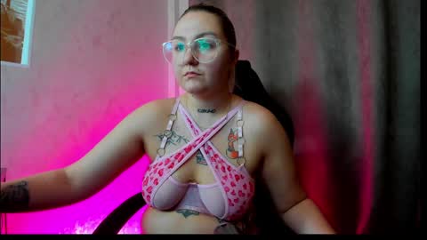 Debbie Mon Tue Fri Sun Sat GMT 3 1000am - 0400pm  online show from December 2024 04:05:02 PM