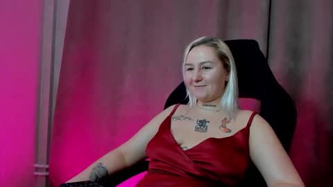 Debbie Mon Tue Fri Sun Sat GMT 3 1000am - 0400pm  online show from December 2024 06:09:01 PM