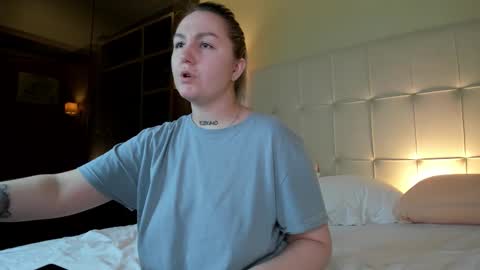 Debbie Mon Tue Fri Sun Sat GMT 3 1000am - 0400pm  online show from October 2025 04:15:02 PM