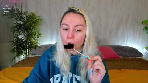 Snapshot of debbie_taylor chatting on February 2026 06:15:01 PM Debbie Mon Tue Fri Sun Sat GMT 3 1000am - 0400pm online show from February 2026 06:15:01 PM