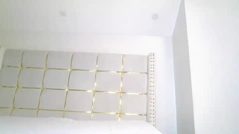 debbie online show from February 2026 07:35:01 PM