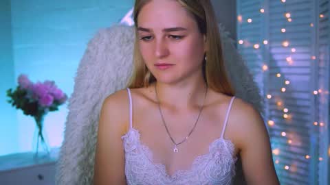 Debora online show from September 2025 07:12:02 AM