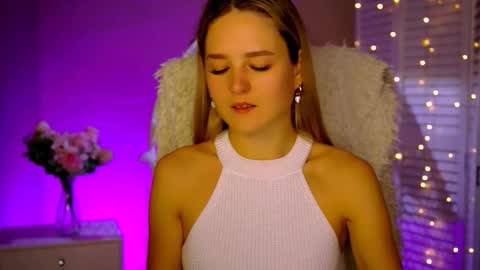 Debora online show from November 2025 08:14:01 AM