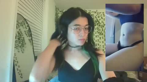 deciduousdoll online show from October 2025 06:11:02 AM