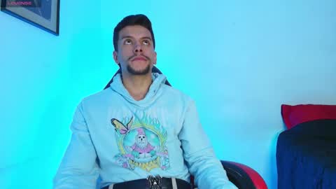 Santiago online show from March 2026 05:02:02 AM