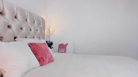 Denise online show from January 2025 12:01:01 PM