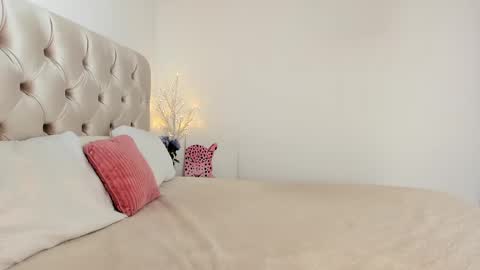 Denise online show from March 2025 02:10:02 PM