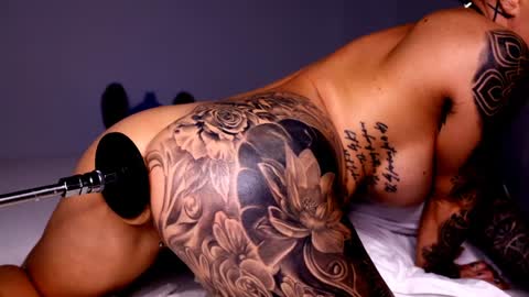   Tikhomirov old usersname    Instagram- tikhomirovandreea17 Twitter DeeaOfficial17  online show from October 2025 05:14:02 PM