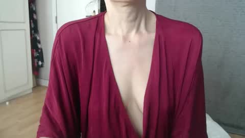 KamiDevi online show from September 2025 12:17:02 PM