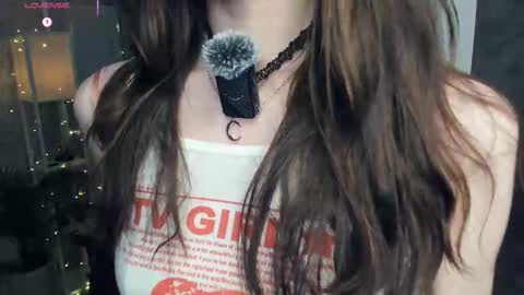 Amy online show from December 2025 07:51:01 PM