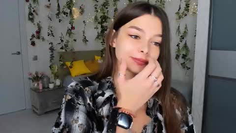 DegreeOfSincerity online show from October 2025 01:06:02 AM