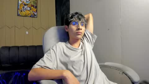 Deilan Wolf  online show from March 2026 04:52:01 AM