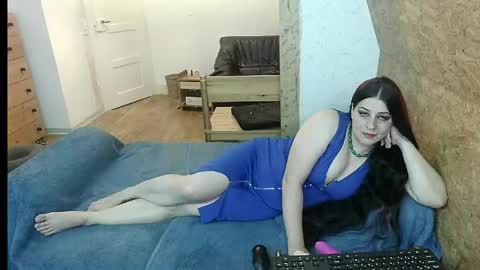 Snapshot of deinekatze chatting on June 2026 08:23:01 PM deinekatze online show from June 2026 08:23:01 PM
