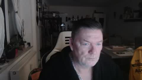 Snapshot of deinprinz2312 chatting on January 2025 02:22:02 AM deinprinz2312 online show from January 2025 02:22:02 AM