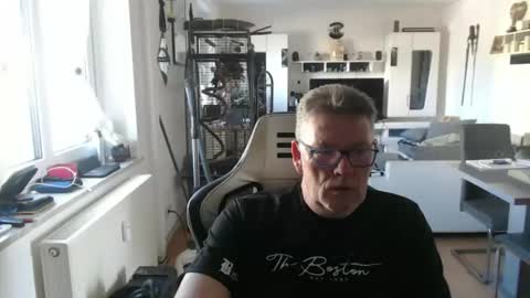 Snapshot of deinprinz2312 chatting on April 2026 09:30:02 AM deinprinz2312 online show from April 2026 09:30:02 AM