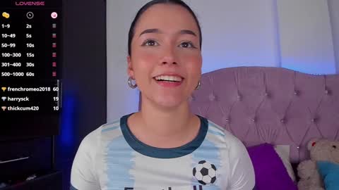 Snapshot of deisy_smith_ chatting on December 2024 12:07:02 AM Deisy online show from December 2024 12:07:02 AM