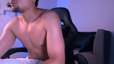  DEIVY  online show from February 2025 12:21:02 AM