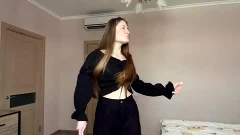 Mila online show from February 2026 07:17:01 AM