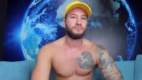 Snapshot of delessandro_world chatting on July 2026 04:33:01 PM Delessandro online show from July 2026 04:33:01 PM