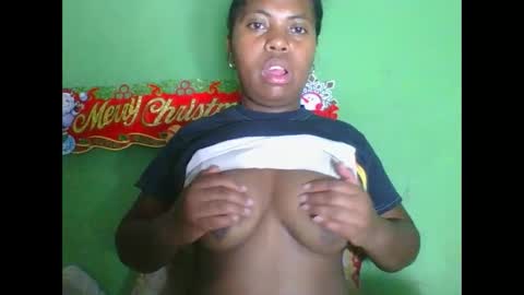 deliah712909 online show from December 2024 07:20:01 PM