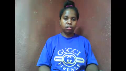 deliah712909 online show from December 2024 08:24:01 AM
