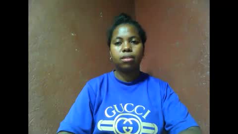 deliah712909 online show from December 2024 05:48:01 PM