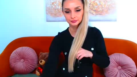 Snapshot of deliciaalove chatting on November 2025 07:04:01 PM deliciaalove online show from November 2025 07:04:01 PM