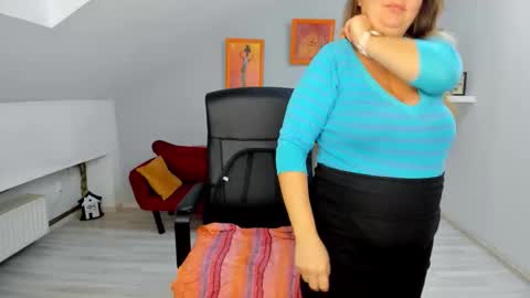 Snapshot of deliciouslolly chatting on November 2025 04:22:02 AM DeliciousLolly online show from November 2025 04:22:02 AM