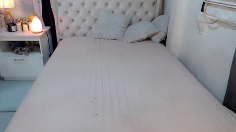    online show from December 2024 03:05:02 AM