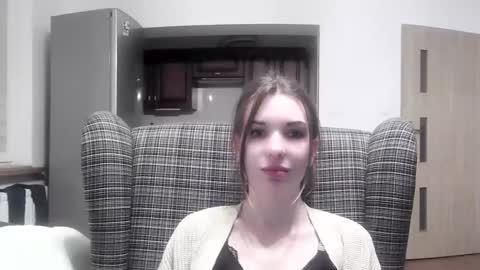 Aurora online show from March 2025 05:50:01 PM