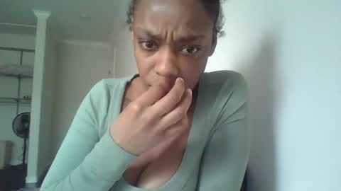 Snapshot of delightfuldark chatting on February 2025 12:09:01 AM delightfuldark online show from February 2025 12:09:01 AM