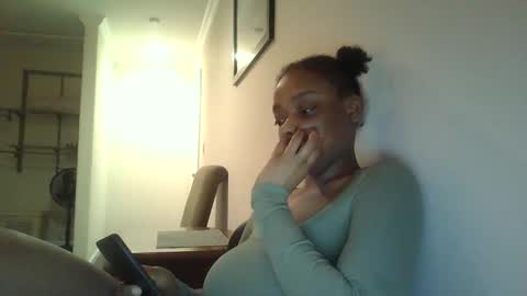 Snapshot of delightfuldark chatting on February 2025 03:10:02 AM delightfuldark online show from February 2025 03:10:02 AM