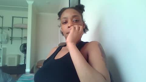 Snapshot of delightfuldark chatting on February 2025 05:46:01 PM delightfuldark online show from February 2025 05:46:01 PM