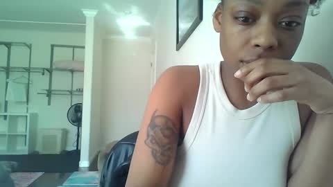 Snapshot of delightfuldark chatting on February 2025 08:10:01 PM delightfuldark online show from February 2025 08:10:01 PM