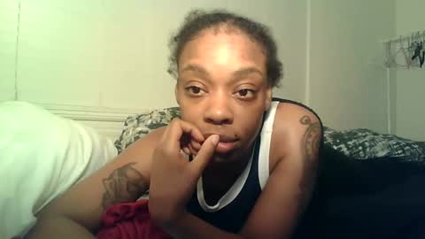 Snapshot of delightfuldark chatting on February 2025 04:40:01 AM delightfuldark online show from February 2025 04:40:01 AM